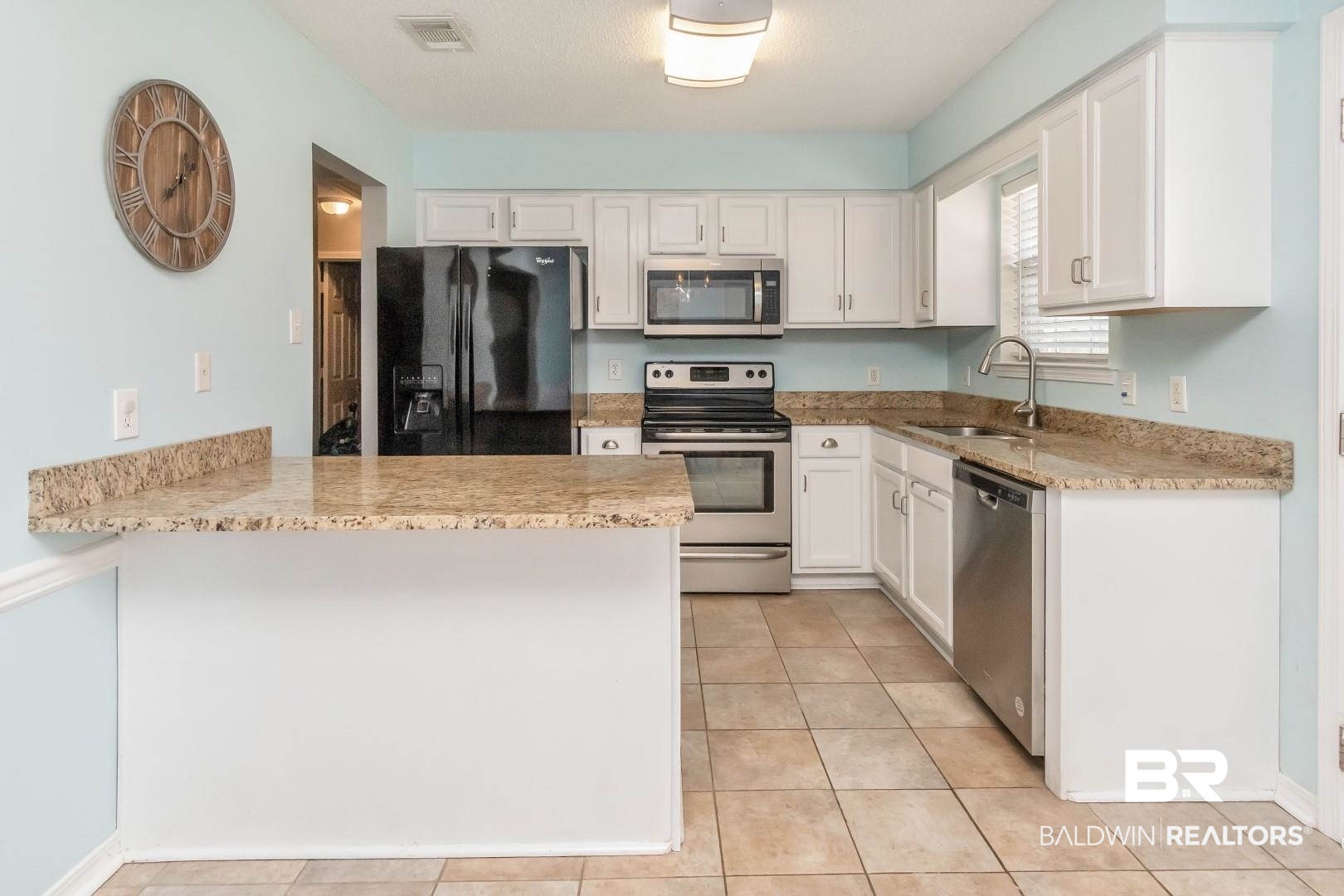 7718 Willard Court Theodore, AL 36582 - Photo 8 of 24 Kitchen