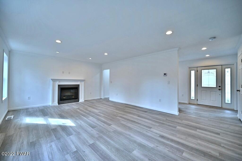 434 Plank Road Beach Lake, PA 18405 - Photo 13 of 89 Living Room