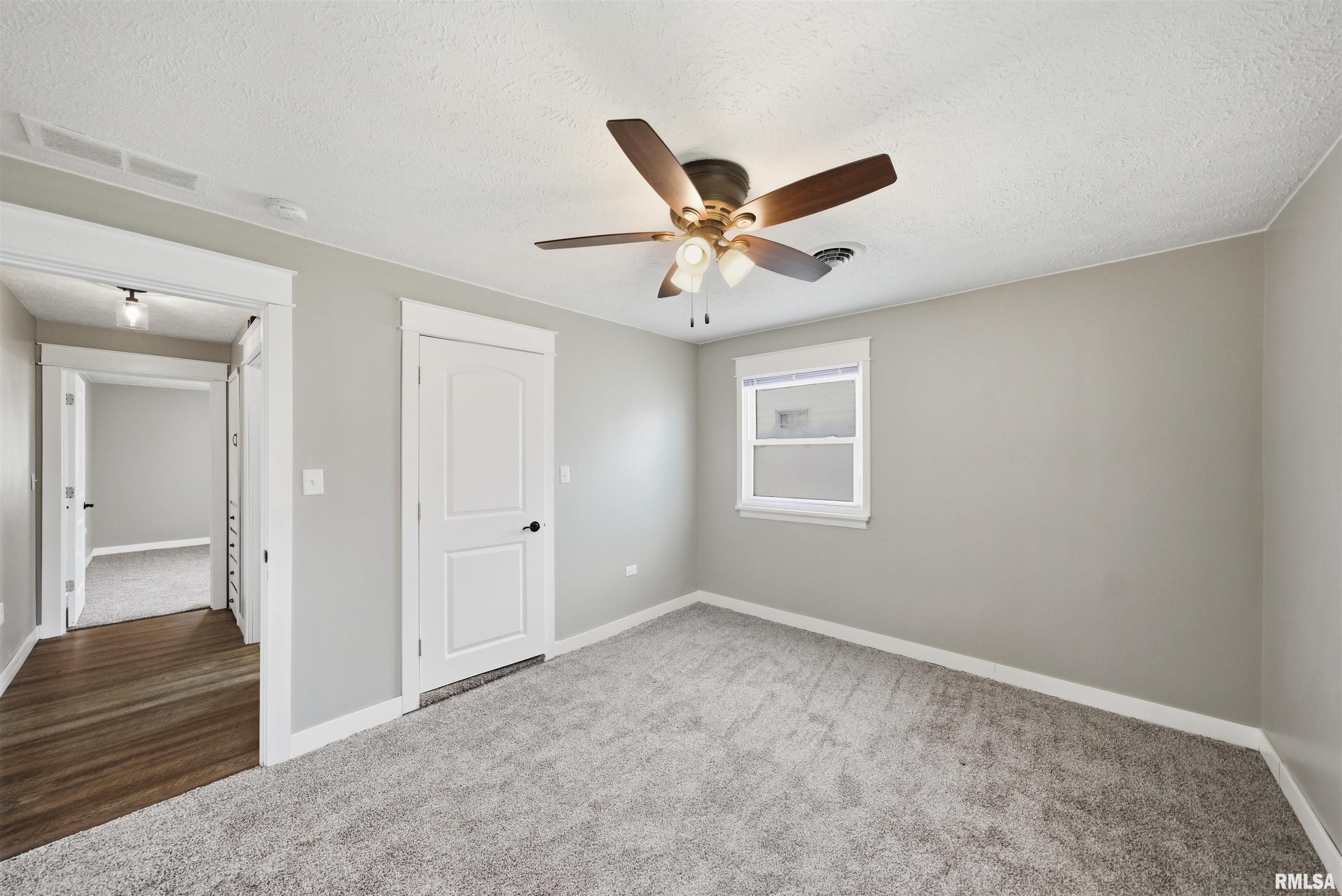 2422 Court Street Pekin, IL 61554 - Photo 23 of 34