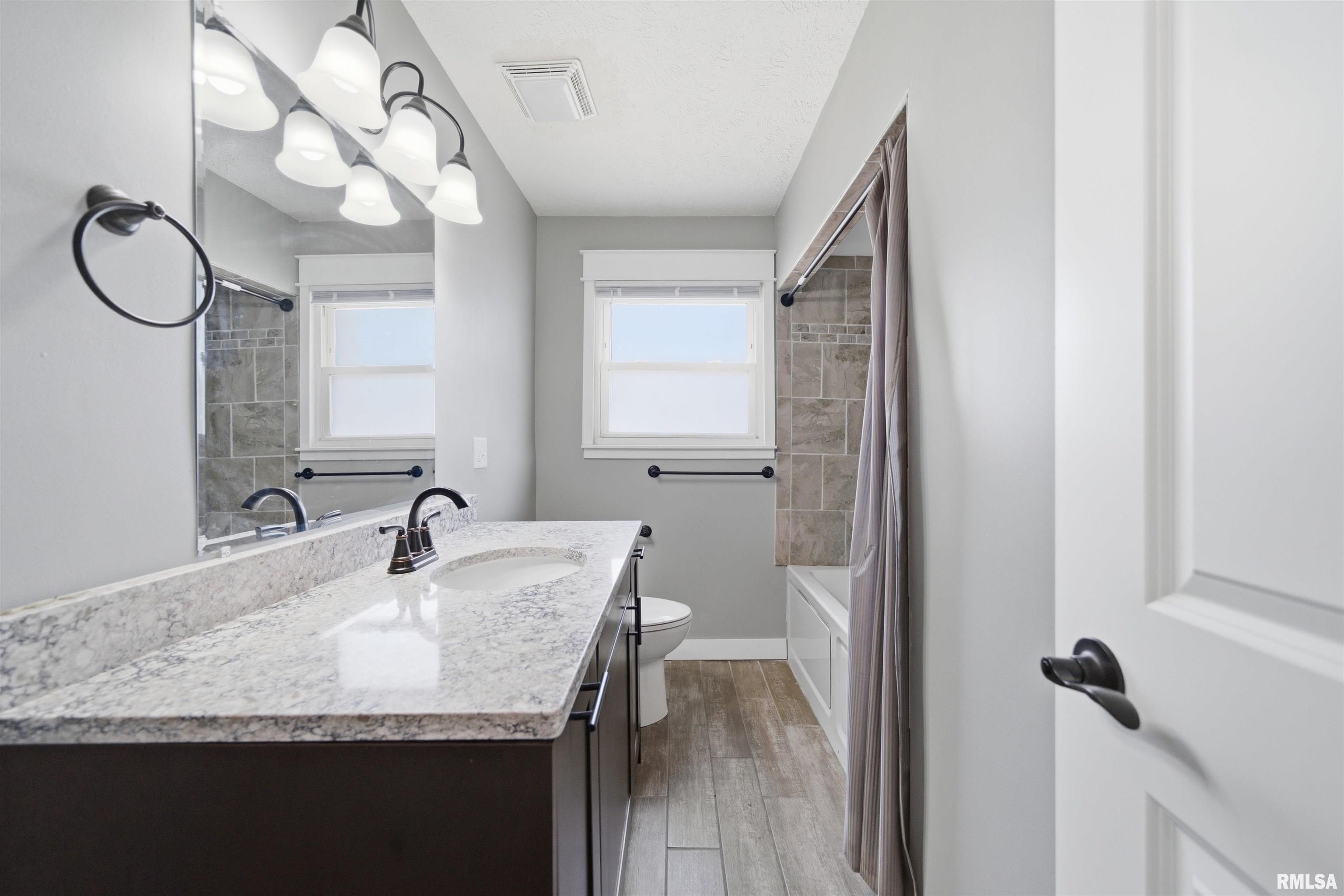 2422 Court Street Pekin, IL 61554 - Photo 26 of 34