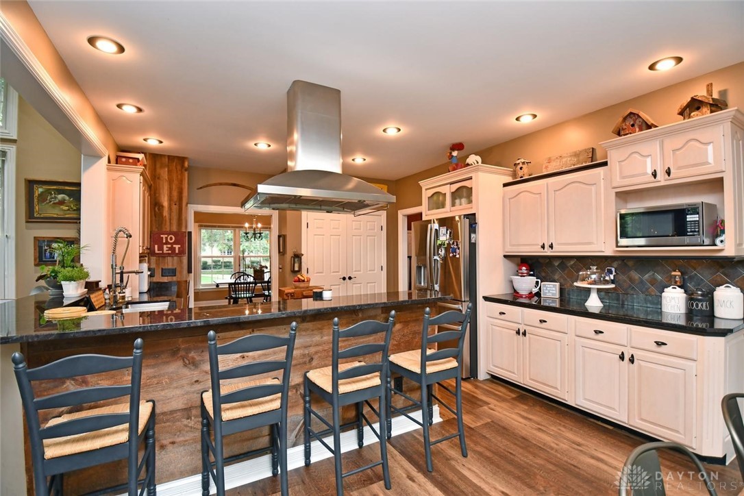 10 Perth Court Springboro, OH 45066 - Photo 9 of 50 Gallery Image 9