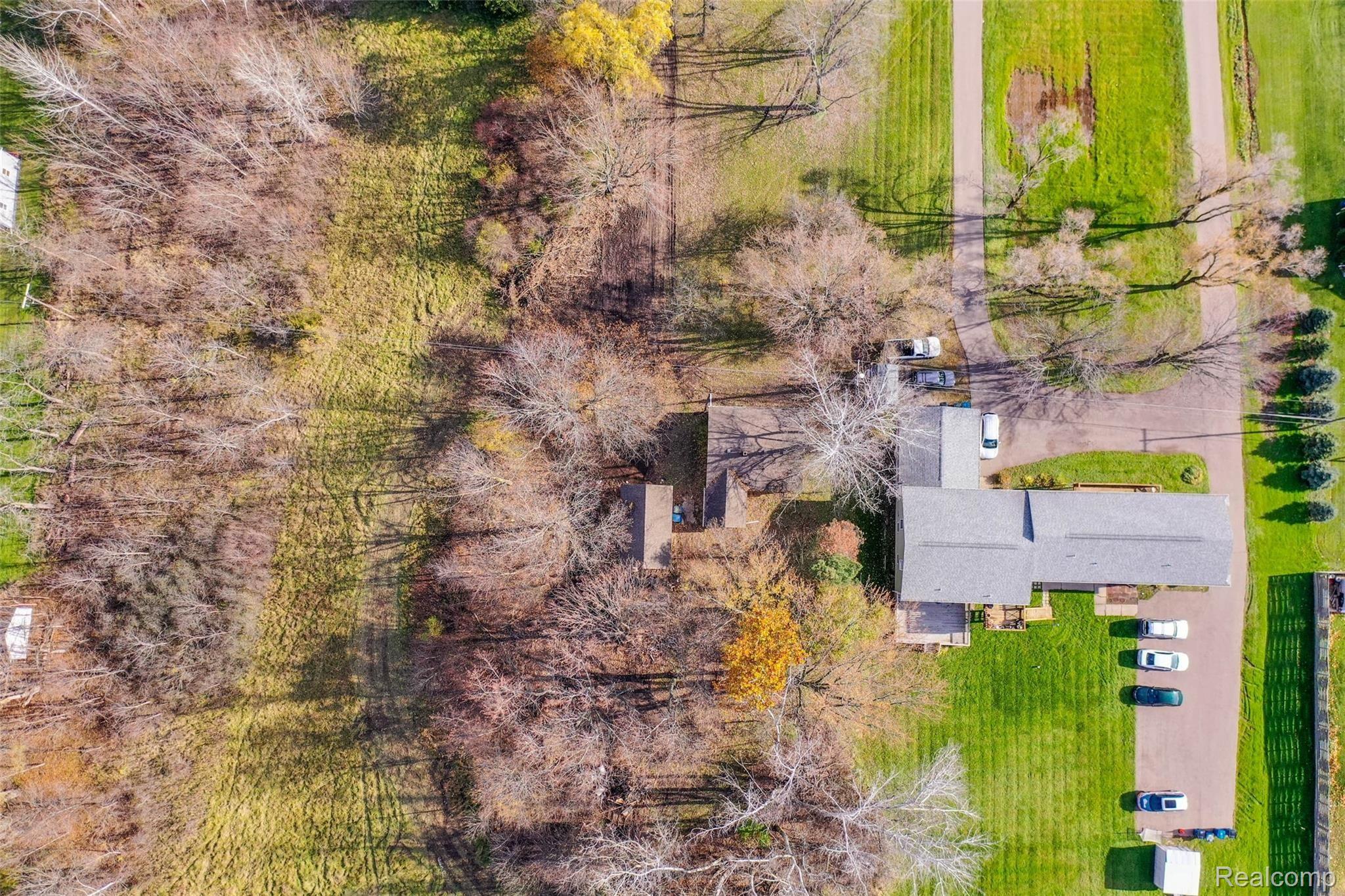 9478 Linden Road Swartz Creek, MI 48473 - Photo 9 of 29 9478-Linden-Rd-27 Outside.jpg