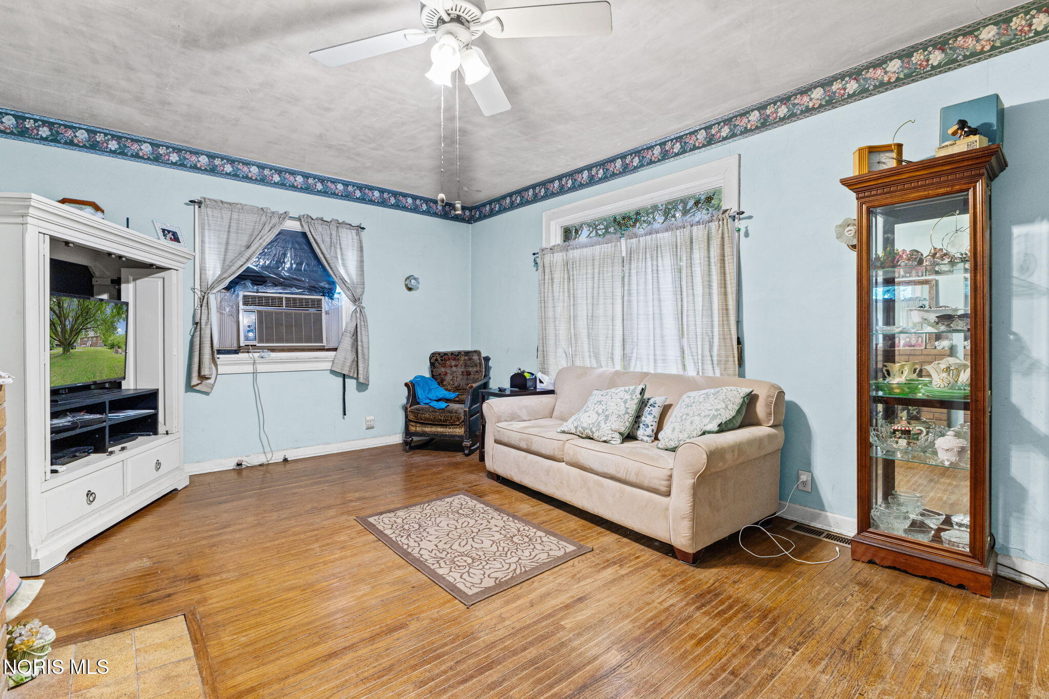 8905 Mandell Road Perrysburg, OH 43551 - Photo 4 of 16 Gallery Image 4