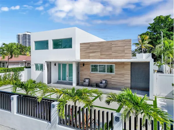 $14,000 | 7525 Buccaneer Avenue, North Bay Village, FL 33141