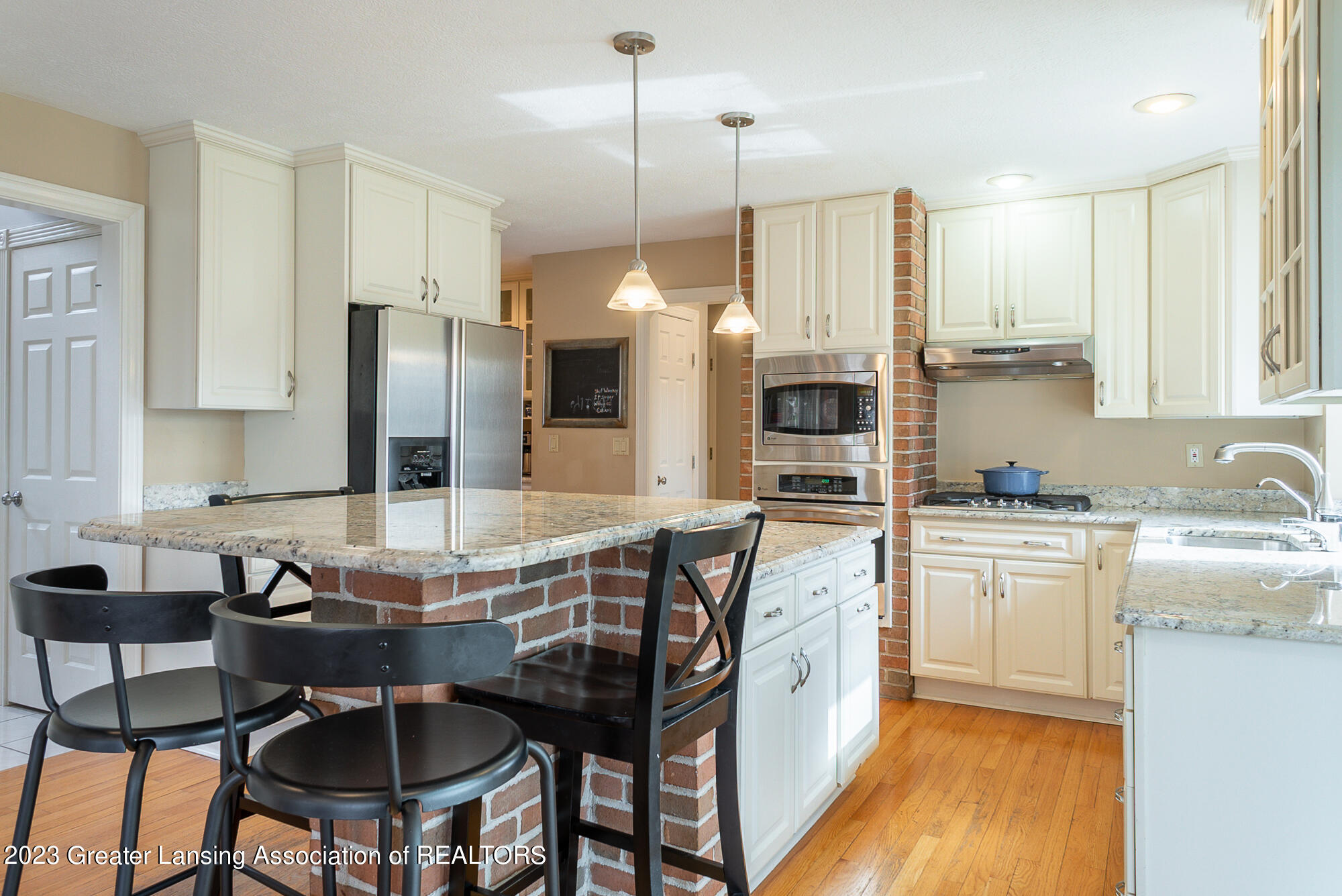16913 Thorngate Road East Lansing, MI 48823 - Photo 17 of 83 16913 Thorngate Rd East Lansing MI-128