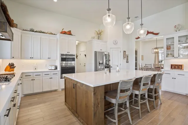 $925,000 | 1250 Creekview Drive, Salado, TX 76571