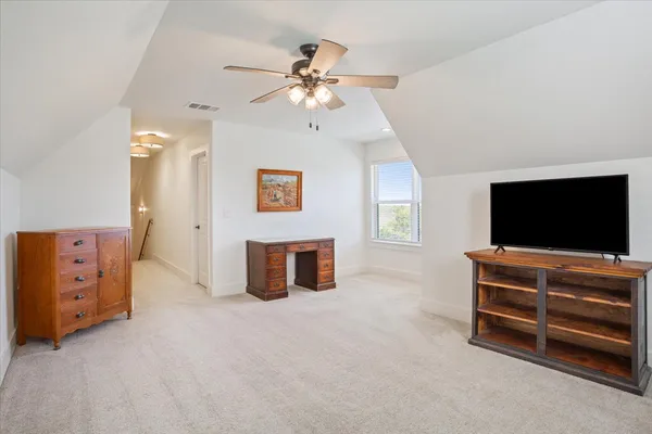 a view of entryway and workspace