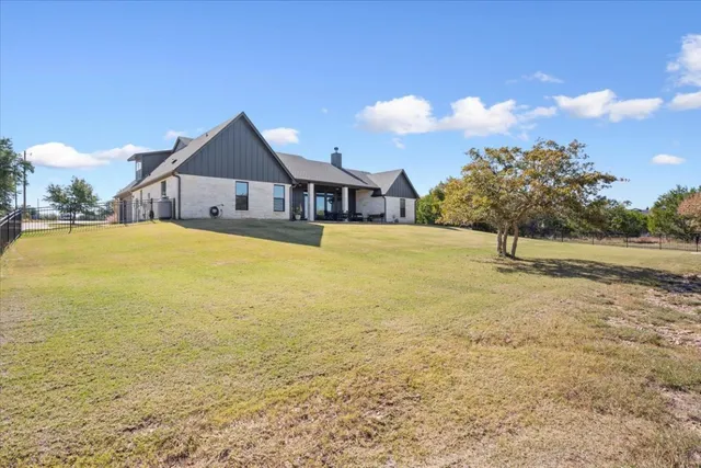 $925,000 | 1250 Creekview Drive, Salado, TX 76571