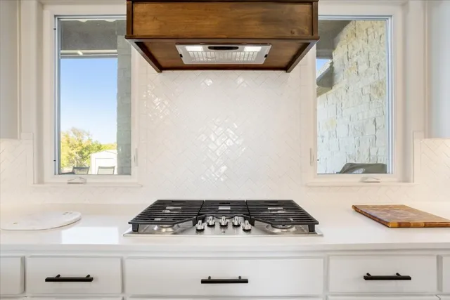 $925,000 | 1250 Creekview Drive, Salado, TX 76571