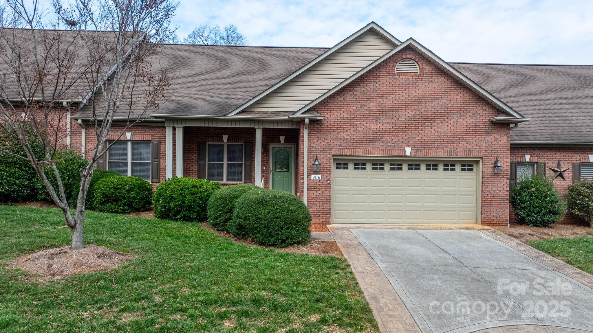 906 3rd St Drive Northeast Conover, NC 28613 - Photo 27 of 47 a front view of a house with a yard and garage