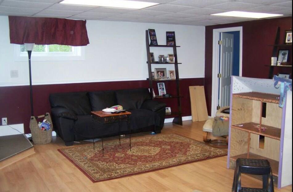 121 Curtis Road Monroe, ME 04951 - Photo 16 of 17 Apartment living room.