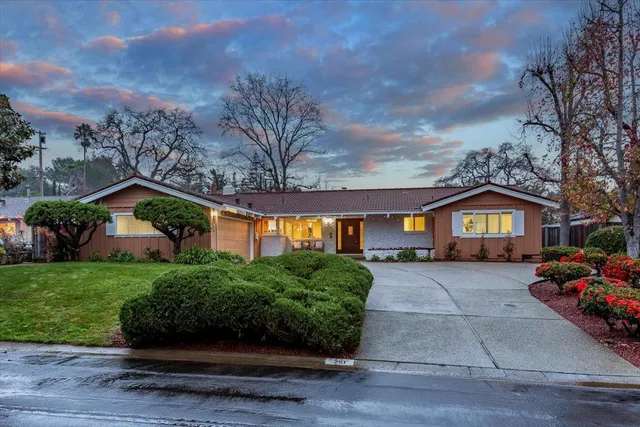 $2,898,000 | 251 Old Adobe Road, Los Gatos, CA 95032
