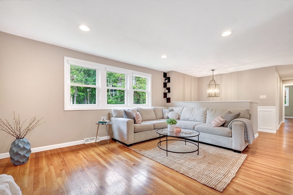 104 Hartwell Road Bedford, MA 01730 - Photo 11 of 34