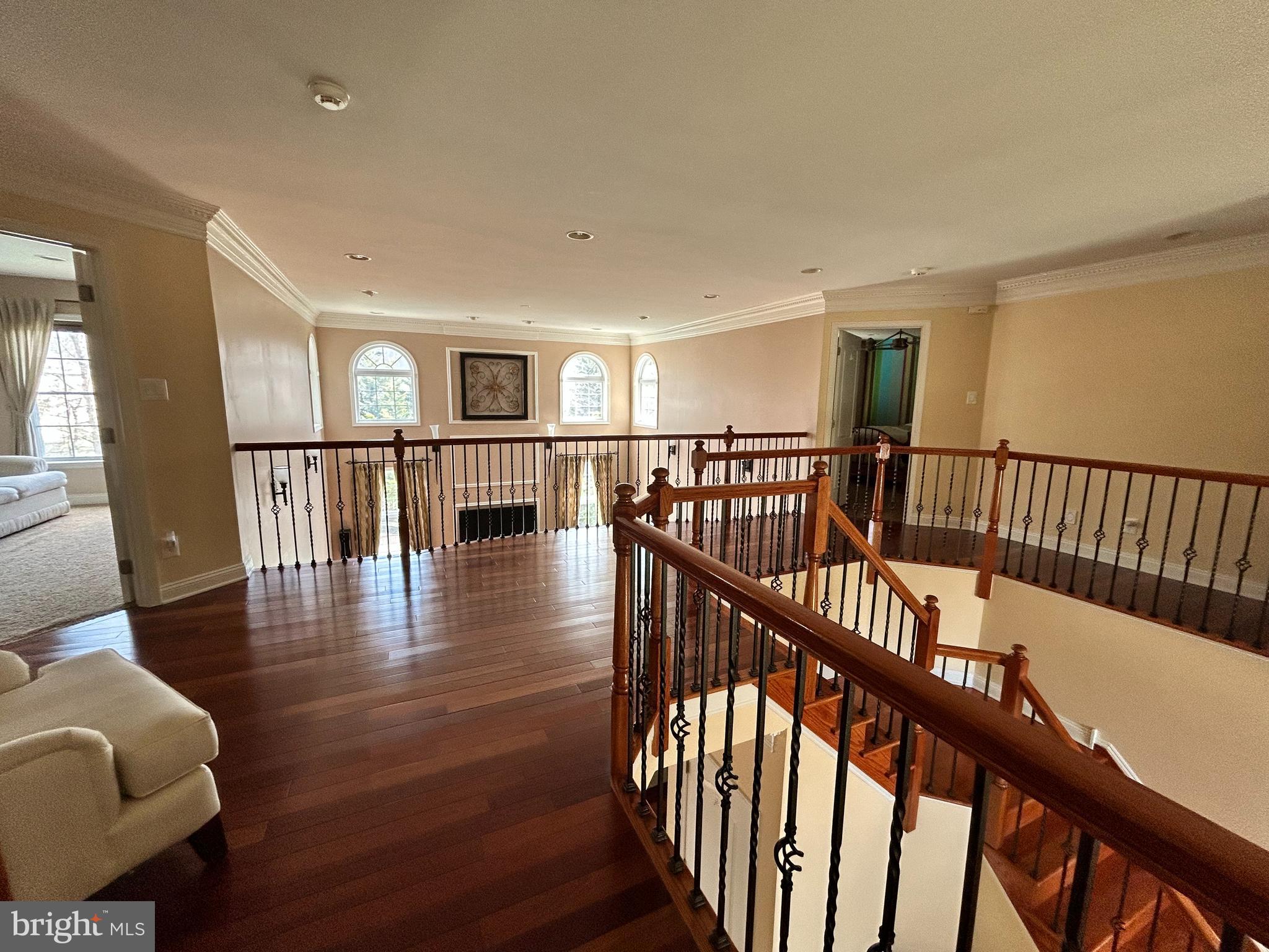 18 Foxcroft Way Mount Laurel, NJ 08054 - Photo 7 of 28 Upstairs Foyer