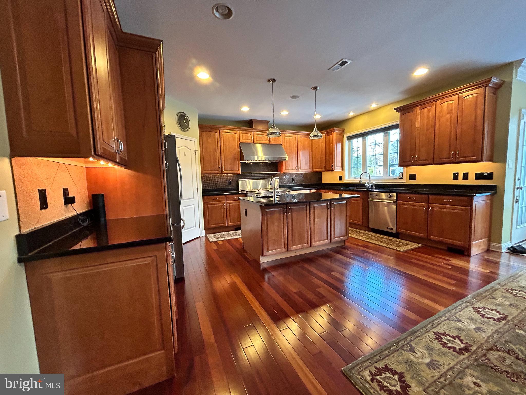18 Foxcroft Way Mount Laurel, NJ 08054 - Photo 8 of 28 Kitchen