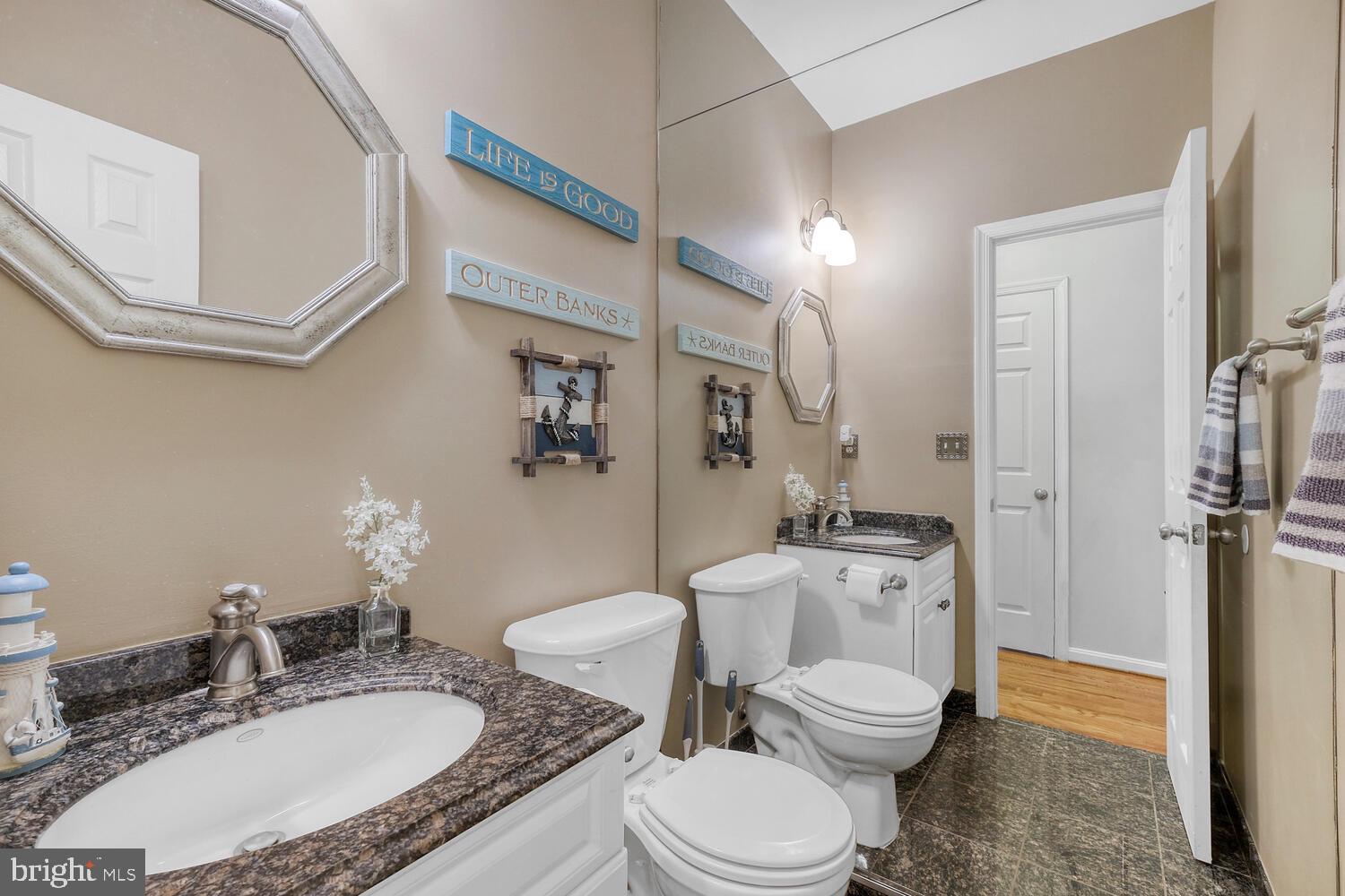 2604 Mill Race Road Frederick, MD 21701 - Photo 13 of 49 Main Level Powder Room
