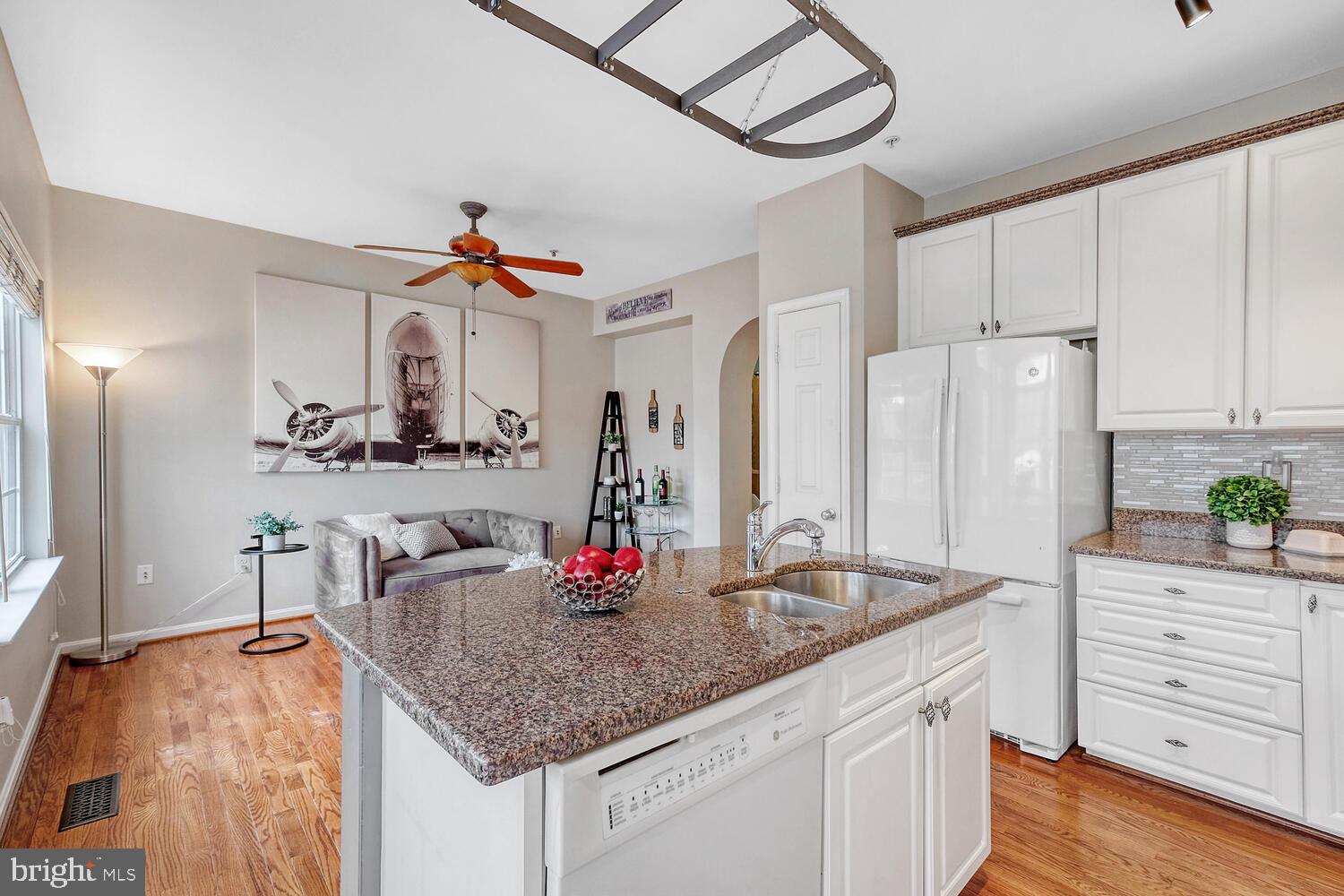 2604 Mill Race Road Frederick, MD 21701 - Photo 10 of 49 Updated Granite Counters
