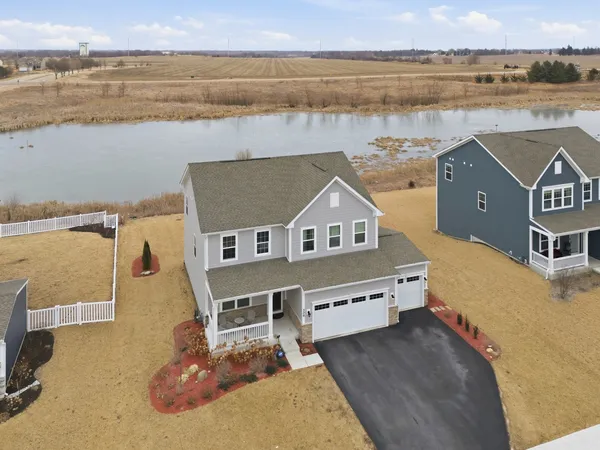 $600,000 | 306 Atkinson Drive, Sugar Grove, IL 60554