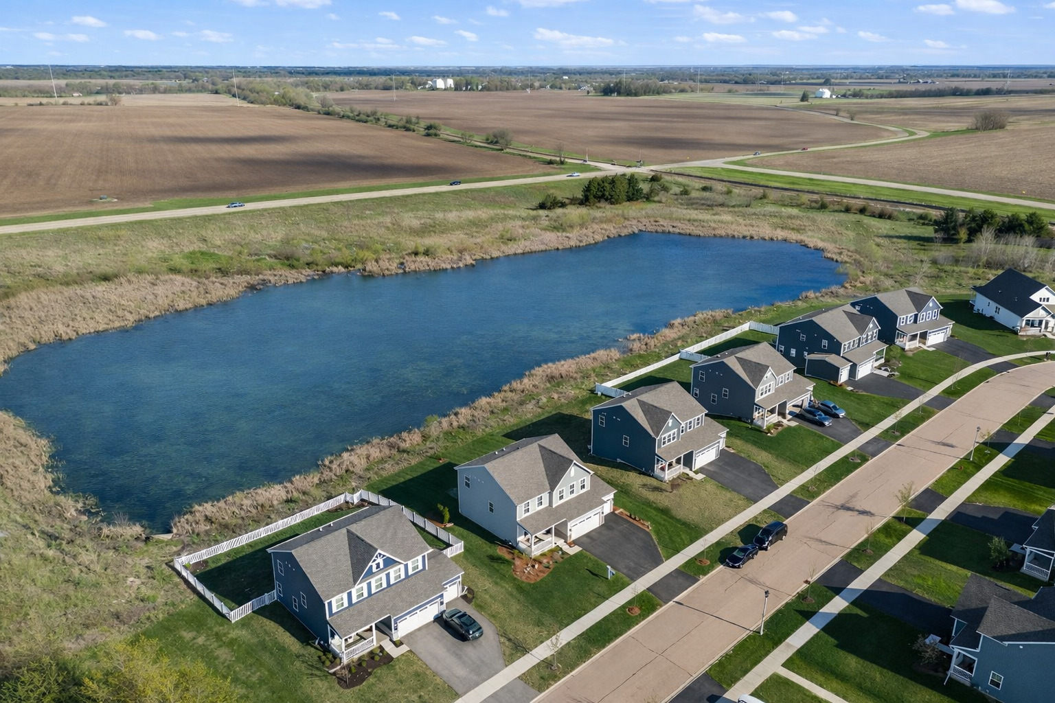 306 Atkinson Drive Sugar Grove, IL 60554 - Photo 46 of 50 a view of an ocean from a balcony