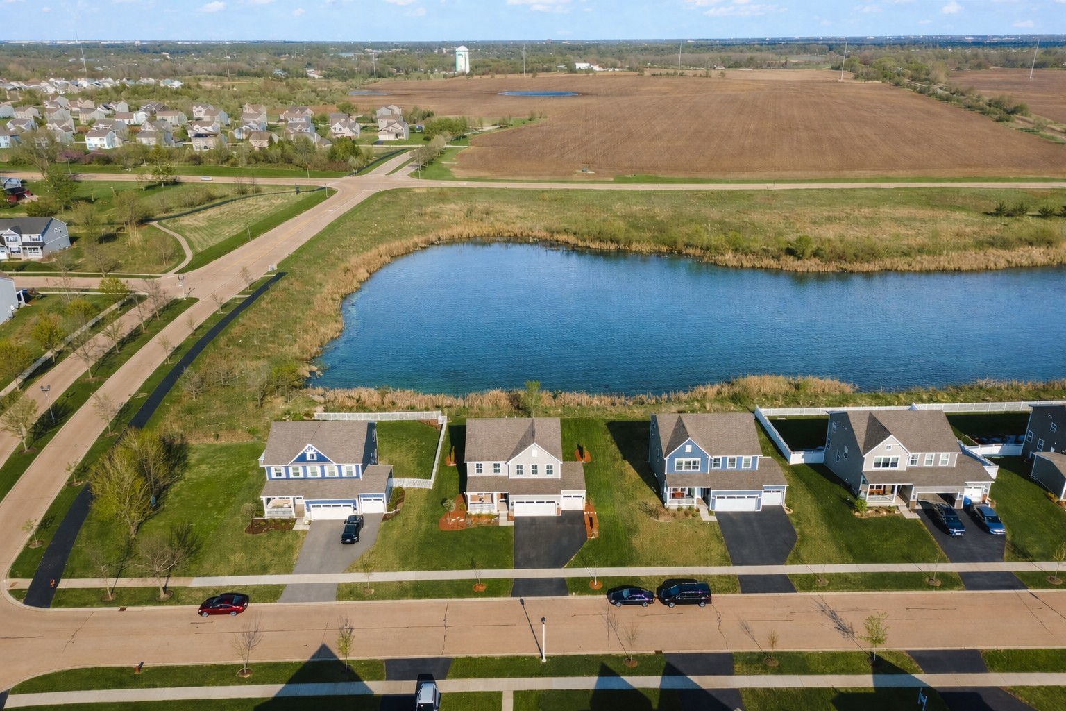 306 Atkinson Drive Sugar Grove, IL 60554 - Photo 47 of 50 a view of an ocean