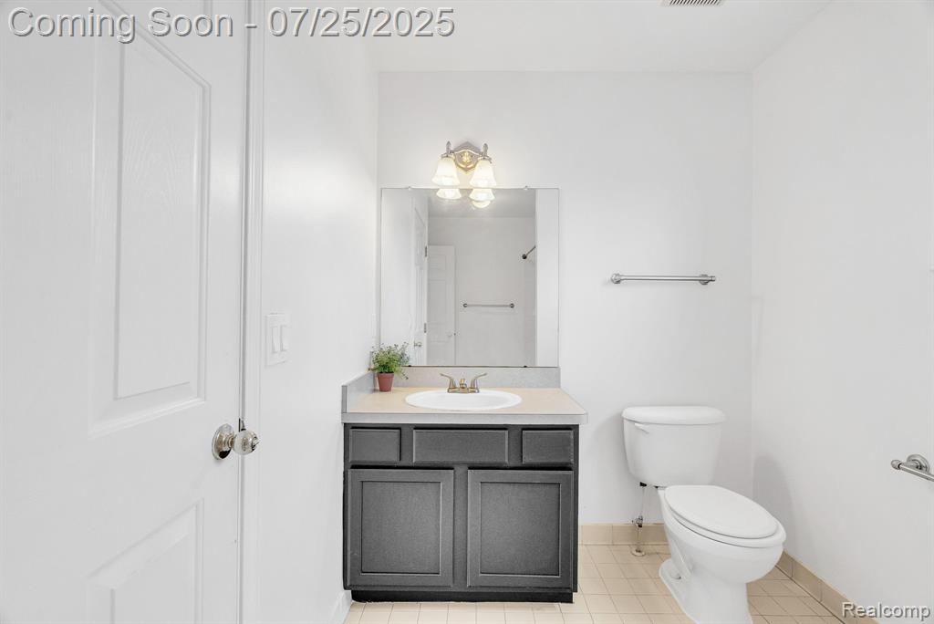 17580 Freedom Lane Riverview, MI 48193 - Photo 33 of 49