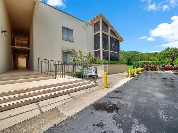 $330,000 | 11811 Ave Of The PGA, West Palm Beach, FL 33418