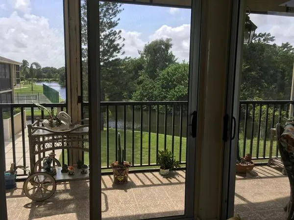 $330,000 | 11811 Ave Of The PGA, West Palm Beach, FL 33418