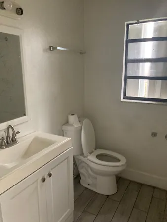 $2,400 | 1565 West 36th Street, Riviera Beach, FL 33404