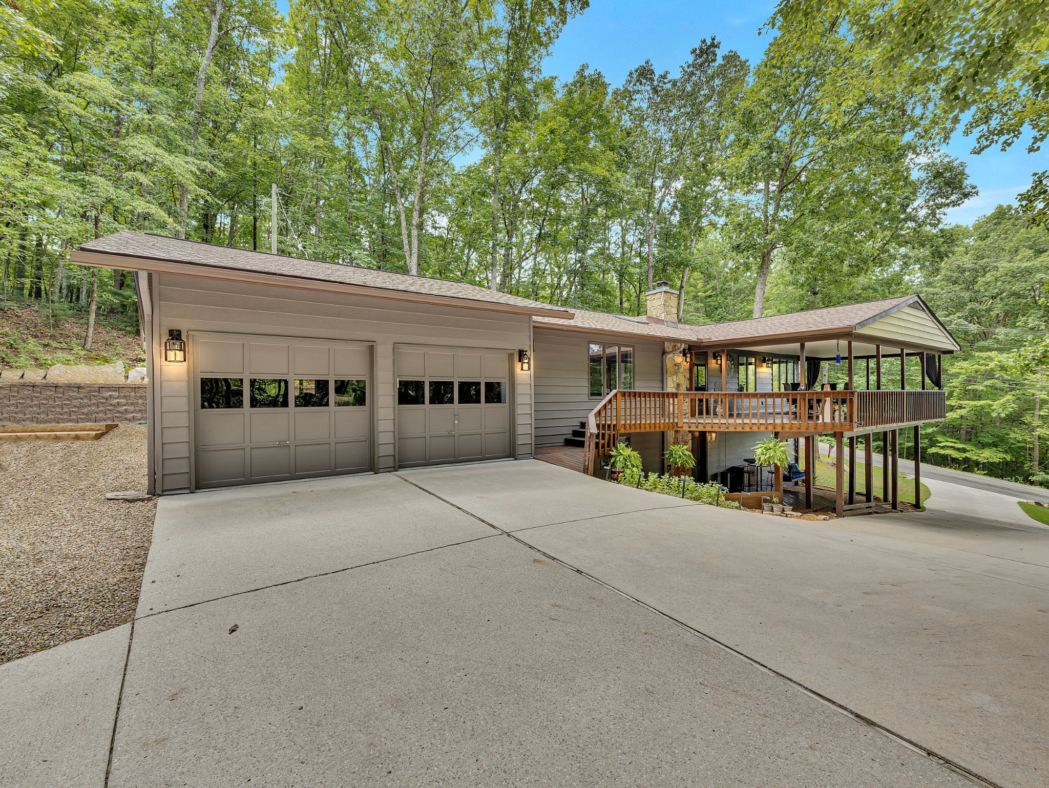 166 Rotherham Drive Crossville, TN 38558 - Photo 1 of 43 Gallery Image 1