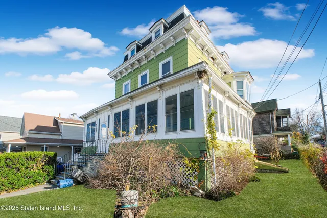 $699,000 | 5300 Arthur Kill Road | Tottenville