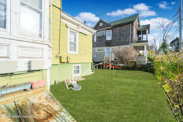 $699,000 | 5300 Arthur Kill Road | Tottenville