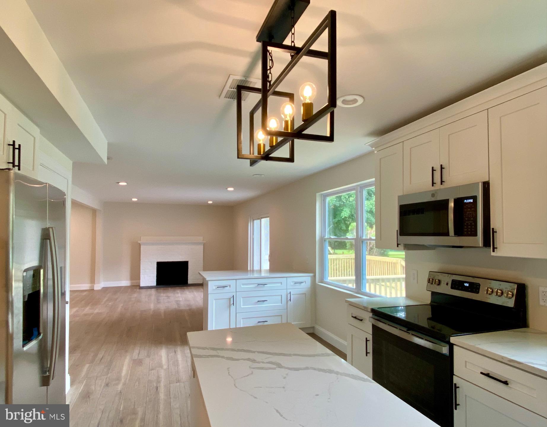 368 Pine Run Road Doylestown, PA 18901 - Photo 4 of 29