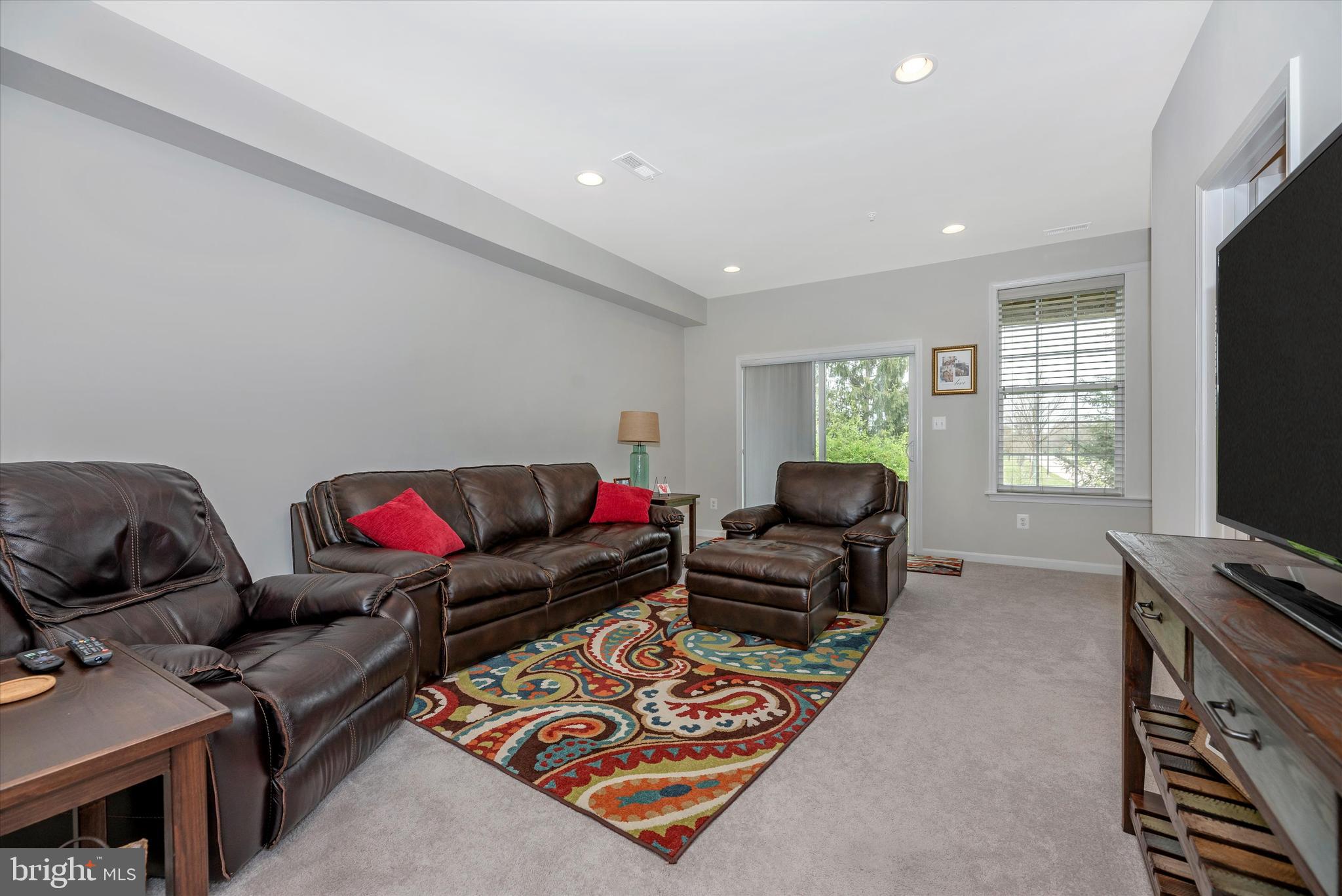 321 Spring Bank Way Frederick, MD 21701 - Photo 5 of 34 Gallery Image 5
