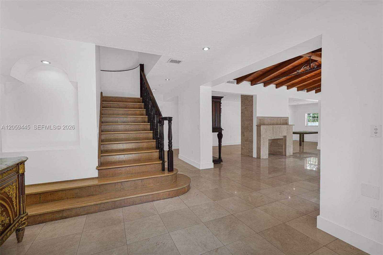 244 Southwest 28th Road Miami, FL 33129 - Photo 14 of 70 Home entrance | Foyer