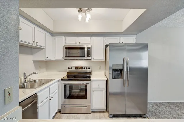 $1,640 | 2713 Otter Creek Court, Unit 202, Las Vegas, NV 89117