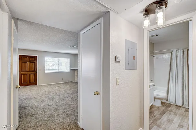 $1,640 | 2713 Otter Creek Court, Unit 202, Las Vegas, NV 89117