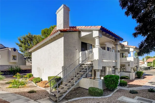 $1,640 | 2713 Otter Creek Court, Unit 202, Las Vegas, NV 89117