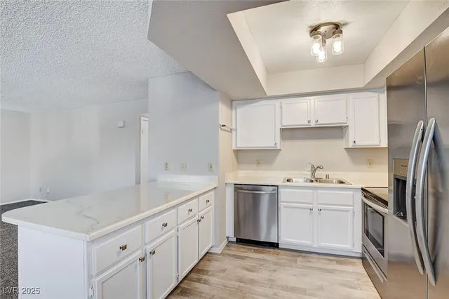 $1,640 | 2713 Otter Creek Court, Unit 202, Las Vegas, NV 89117