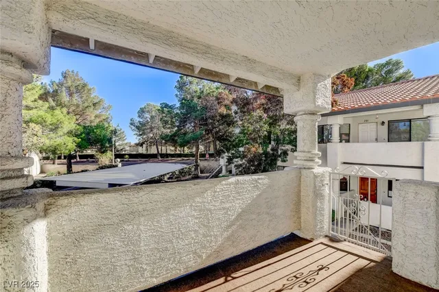 $1,640 | 2713 Otter Creek Court, Unit 202, Las Vegas, NV 89117