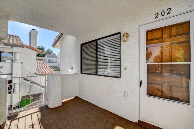 $1,640 | 2713 Otter Creek Court, Unit 202, Las Vegas, NV 89117