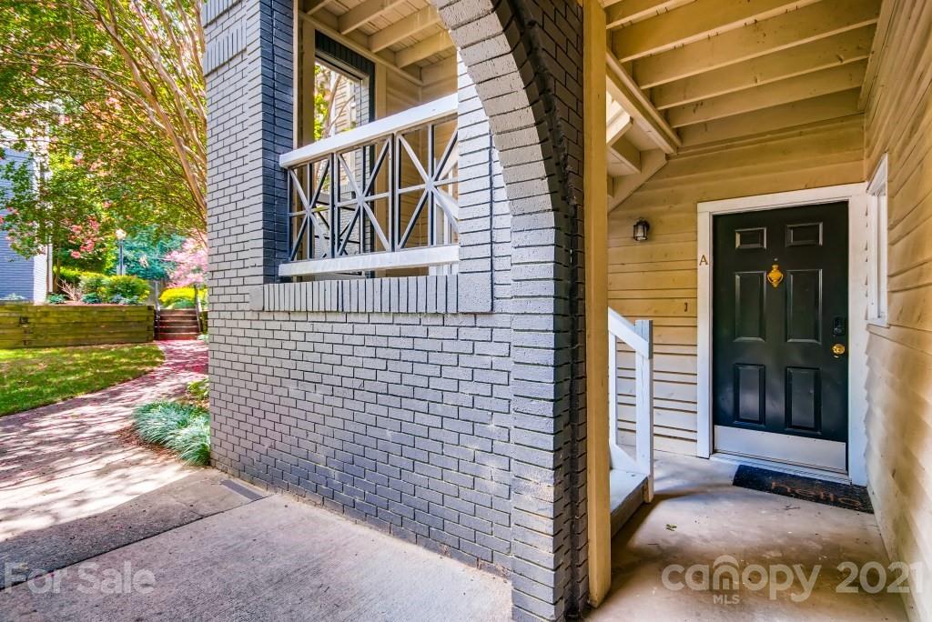 603 Queens Road, Unit A Charlotte, NC 28207 - Photo 3 of 28 Gallery Image 3