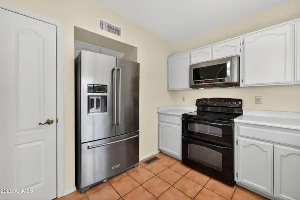 $489,900 | 3150 East Astro Street, Hereford, AZ 85615