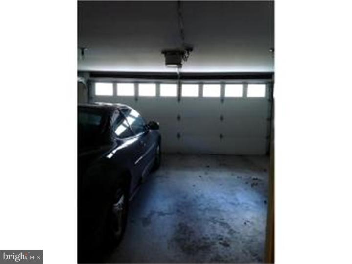 512 Barry Drive Springfield, PA 19064 - Photo 20 of 22 Garage