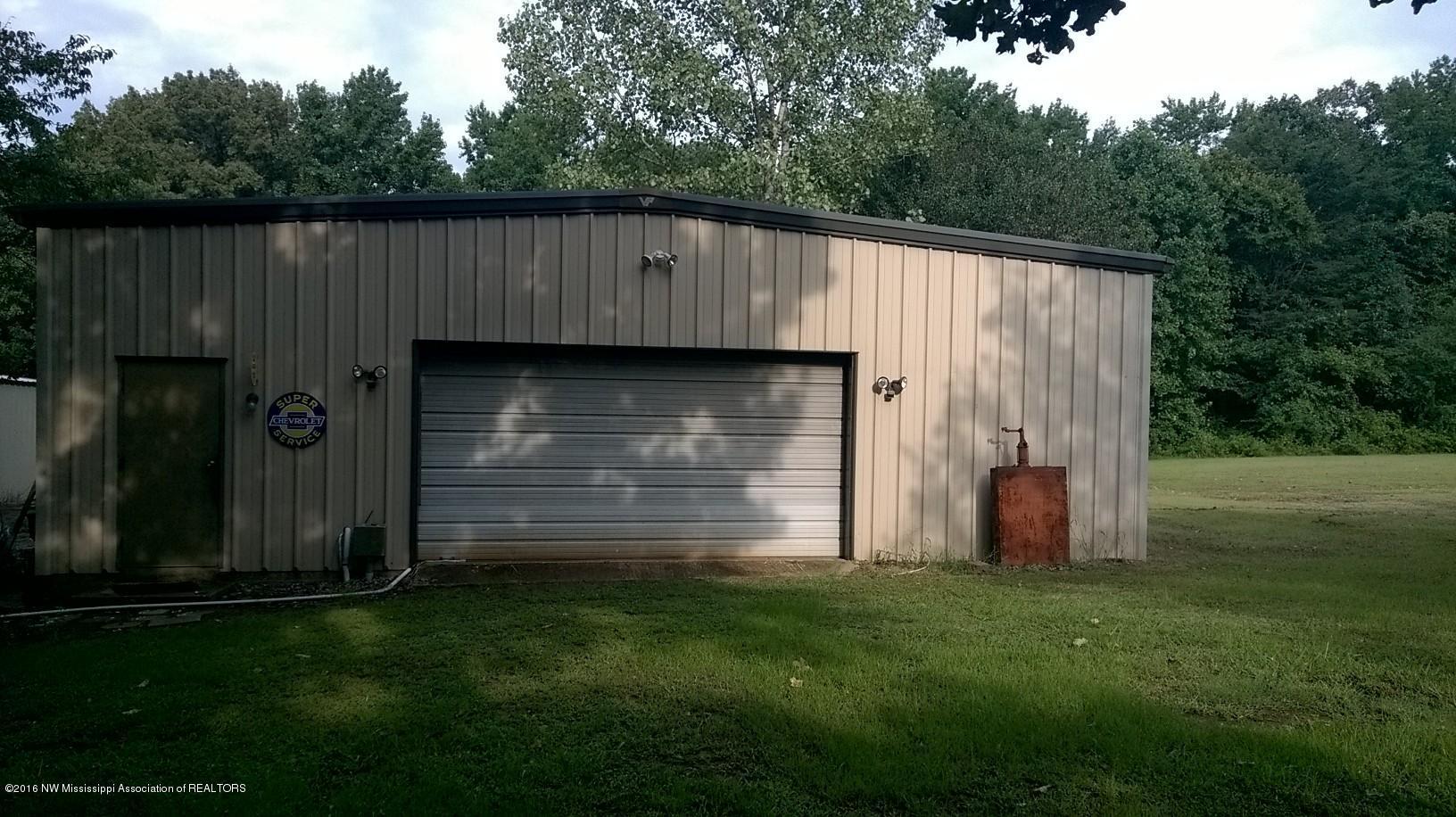 2500 Robbie Lee Road Nesbit, MS 38651 - Photo 11 of 67 WP_20160821_018