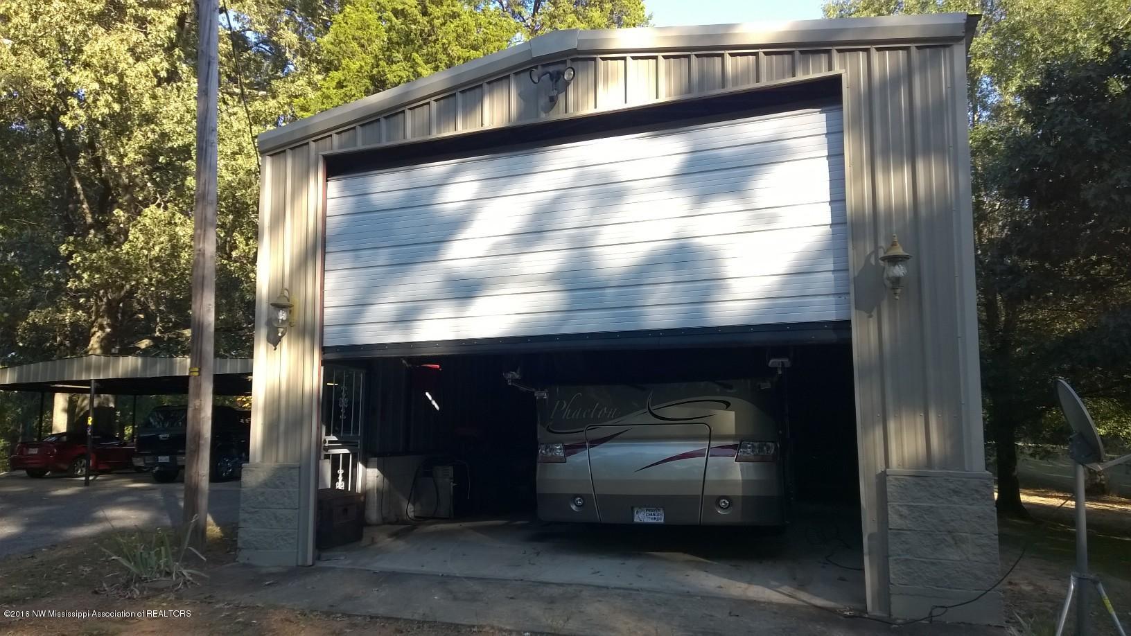 2500 Robbie Lee Road Nesbit, MS 38651 - Photo 12 of 67 WP_20161006_040 (1)