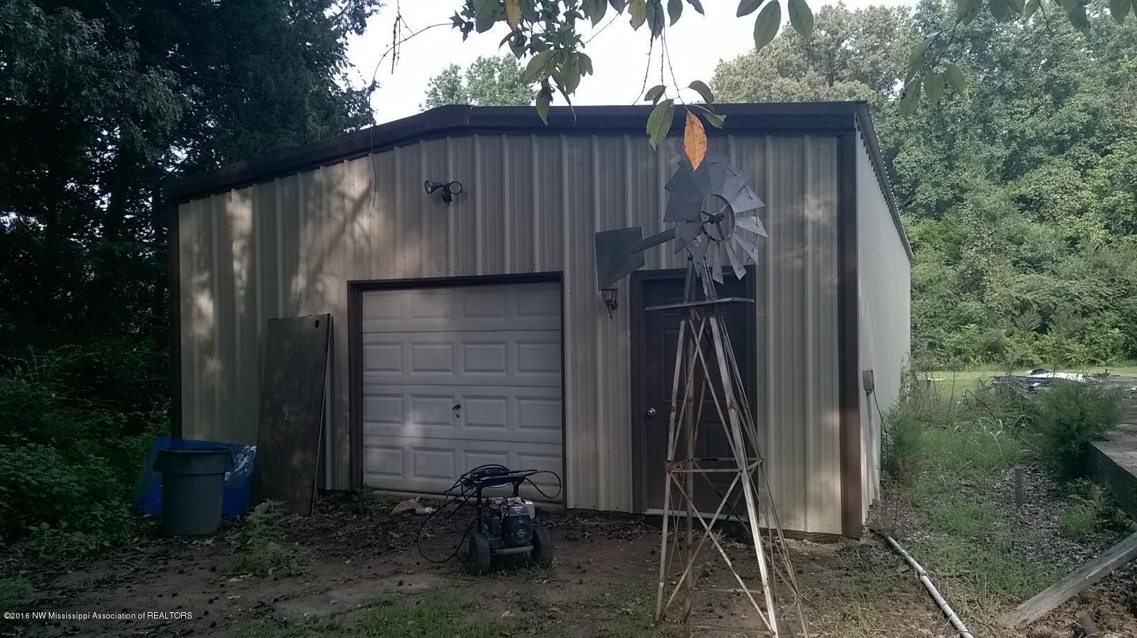 2500 Robbie Lee Road Nesbit, MS 38651 - Photo 16 of 67 WP_20160821_019