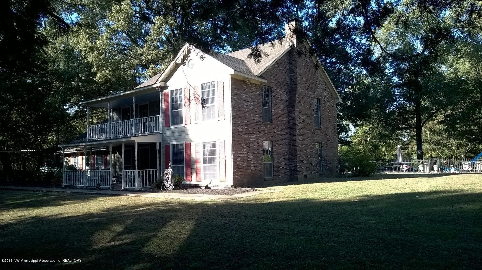 2500 Robbie Lee Road Nesbit, MS 38651 - Photo 4 of 67 WP_20161006_005(1)