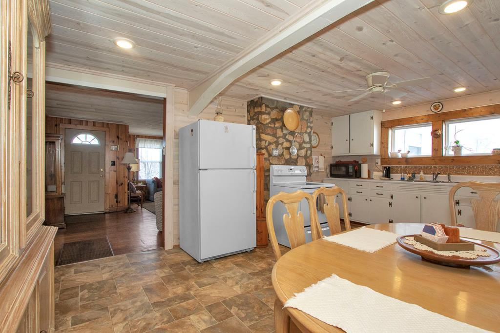 97 Reese Road Brasstown, NC 28902 - Photo 12 of 59