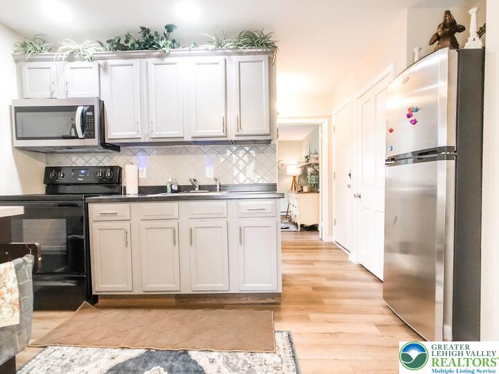 36 Main Street Delaware Water Gap, PA 18327 - Photo 22 of 38