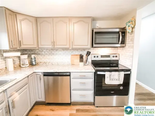 $769,499 | 36 Main Street, Delaware Water Gap, PA 18327